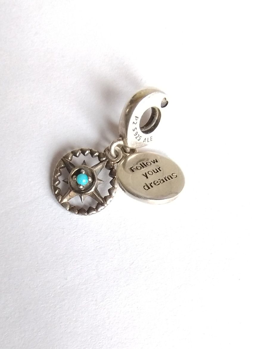 Zawieszka charms z motto Pandora