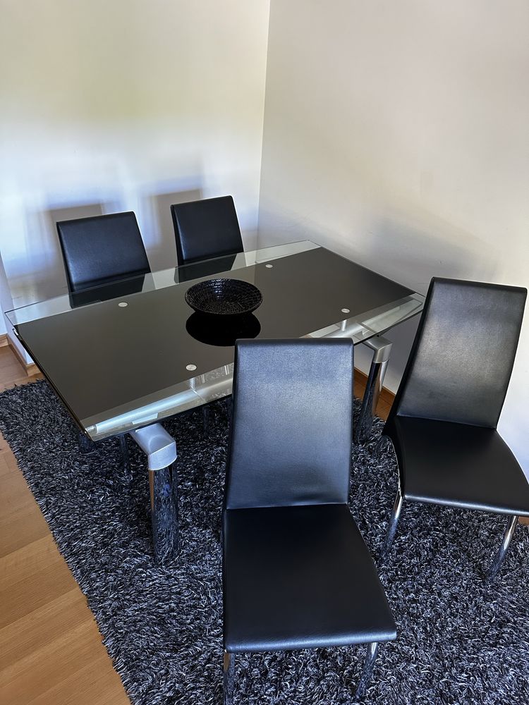 Mesa de Jantar de Vidro Extensível + 4 Cadeiras