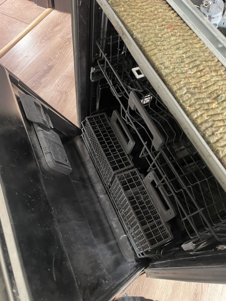 Zmywarka whirpool ADG 6240 / 1 na czesci