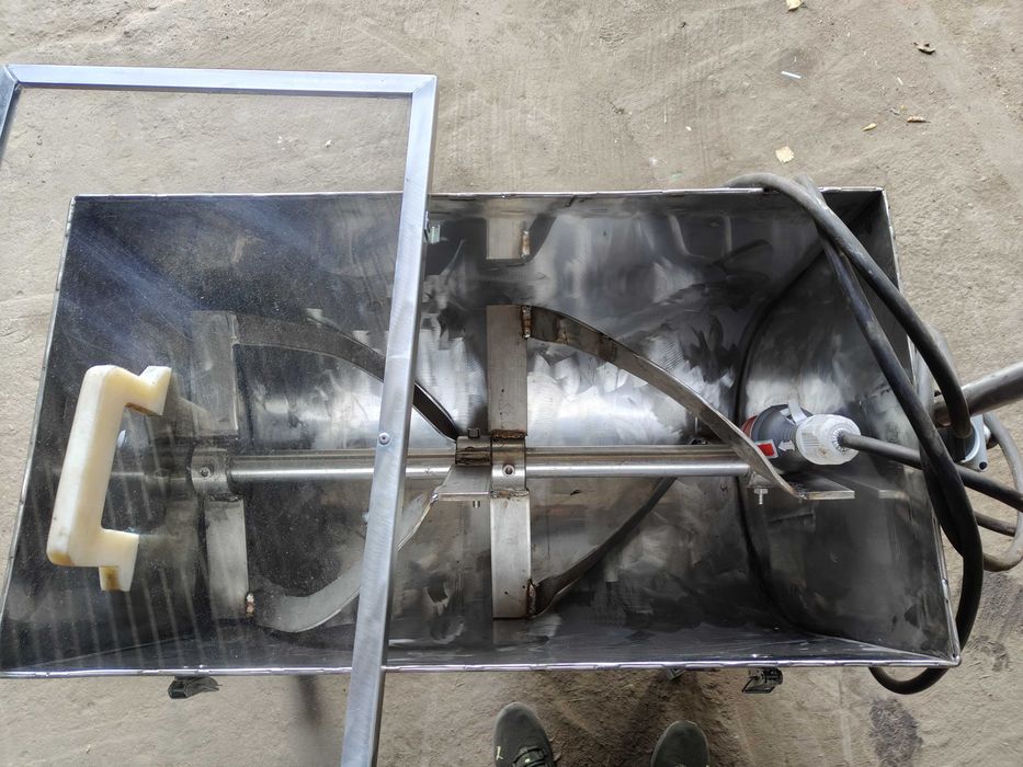 Mieszałka do mięsa, kiełbasy