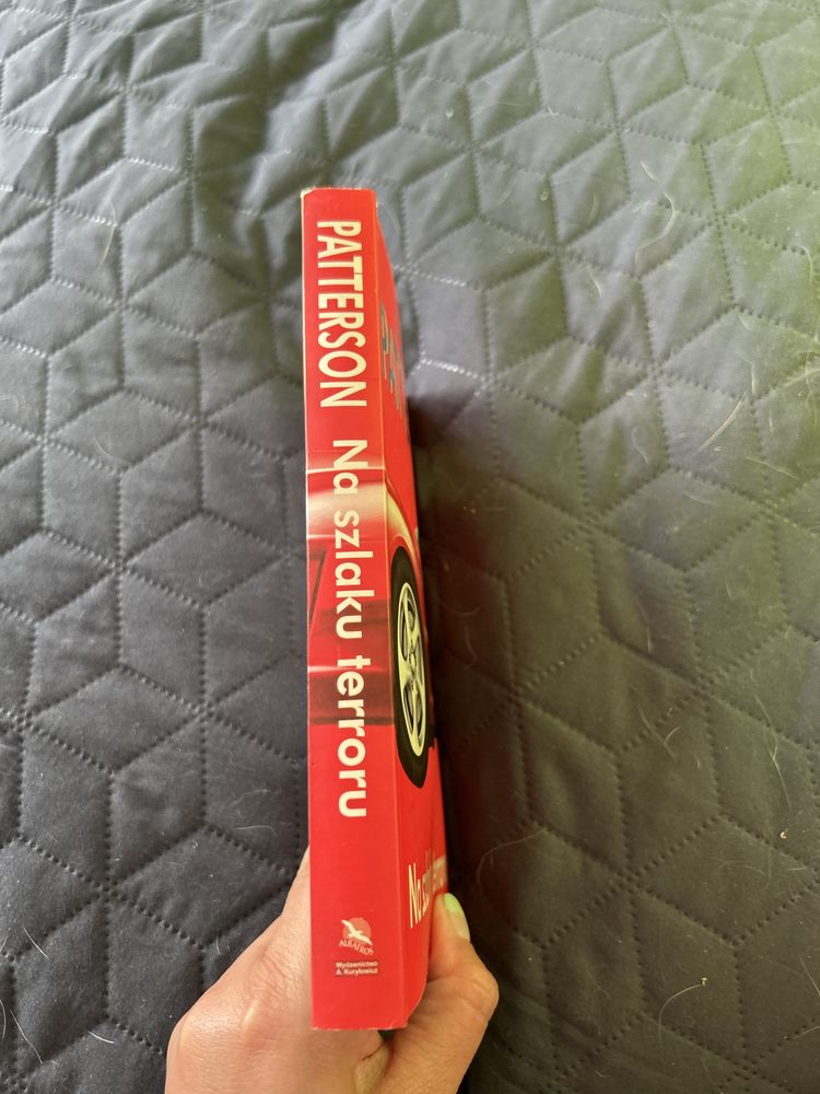 Na szlaku terroru / James Patterson