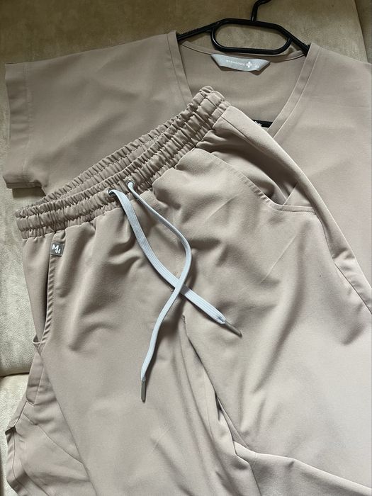 Scrubs medyczny rozmiar XS