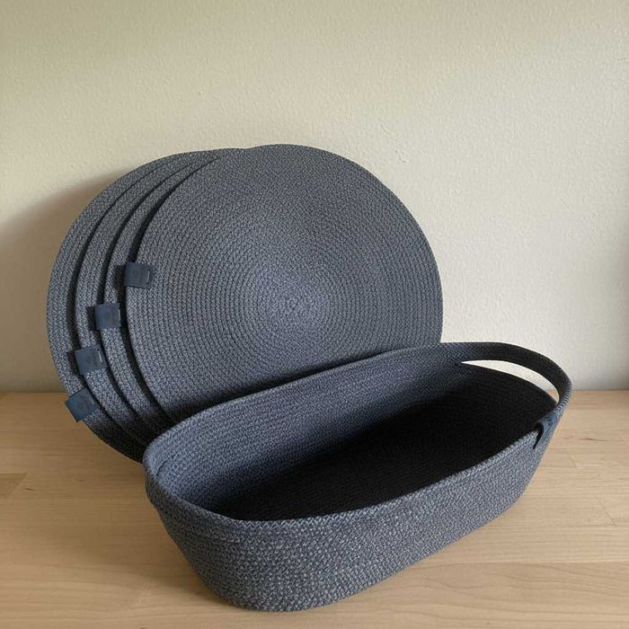 Набір з 4 шт. підтарільників 30 см і кошика овального (колір на вибір)