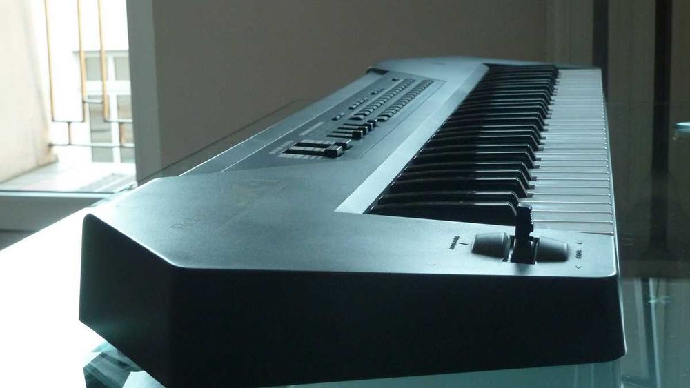 Syntezator ROLAND JX-1 - 1991 r. (oryg. futerał) - STAN KOLEKCJONERSKI