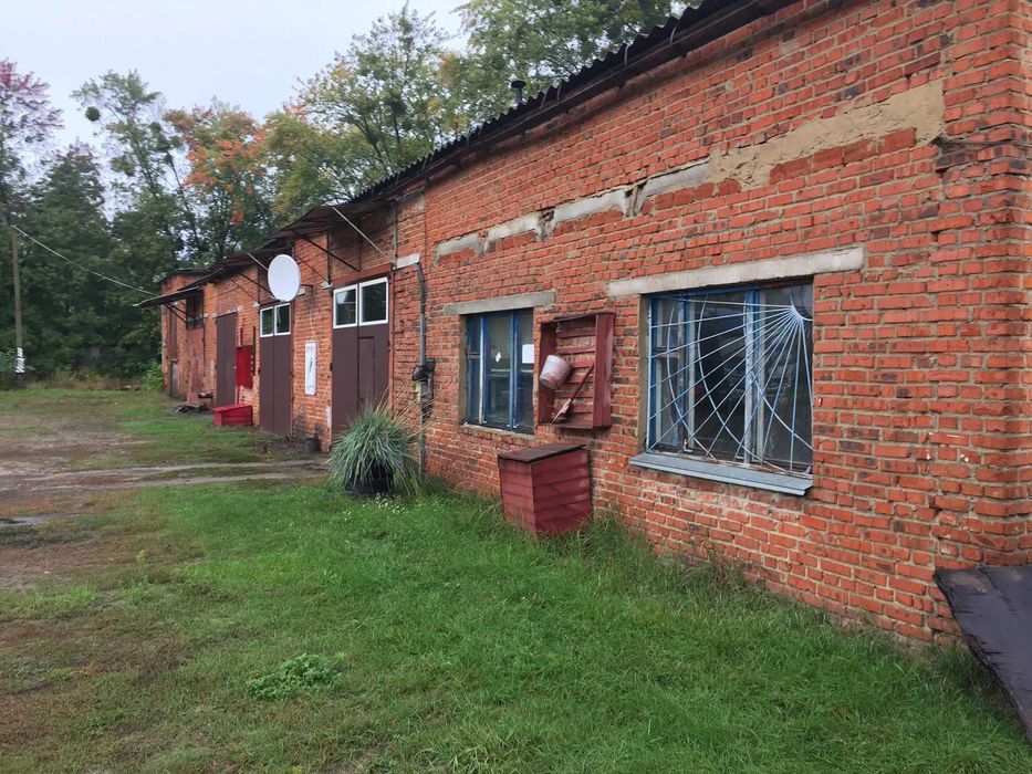 Продам виробництв. складську базу + 1,167 га земля м Корюківка