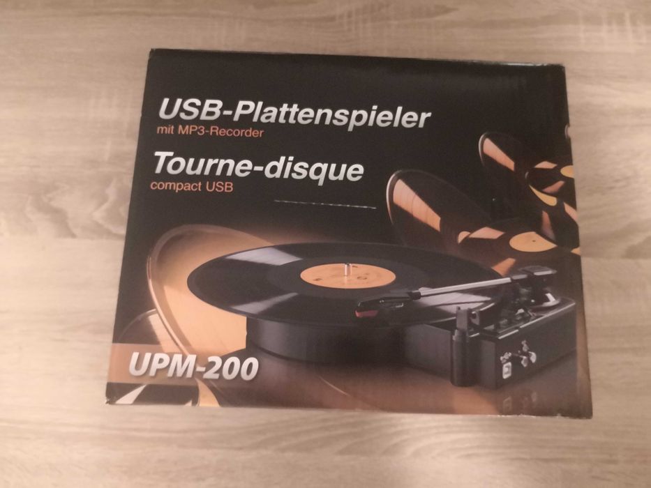Gramofon USB UPM-200