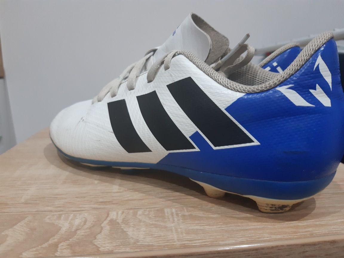 Buty sportowe piłkarskie korki adidas 38