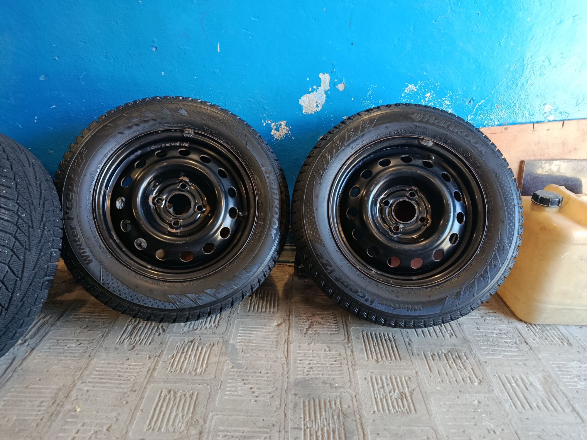Продам резину с дисками Зима Hankook 185.65.R14