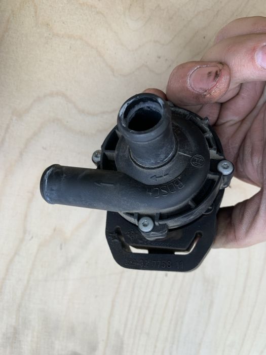 Моторчик циркуляции Тосол насос подкачки спринтер 903 906 вито 639 638