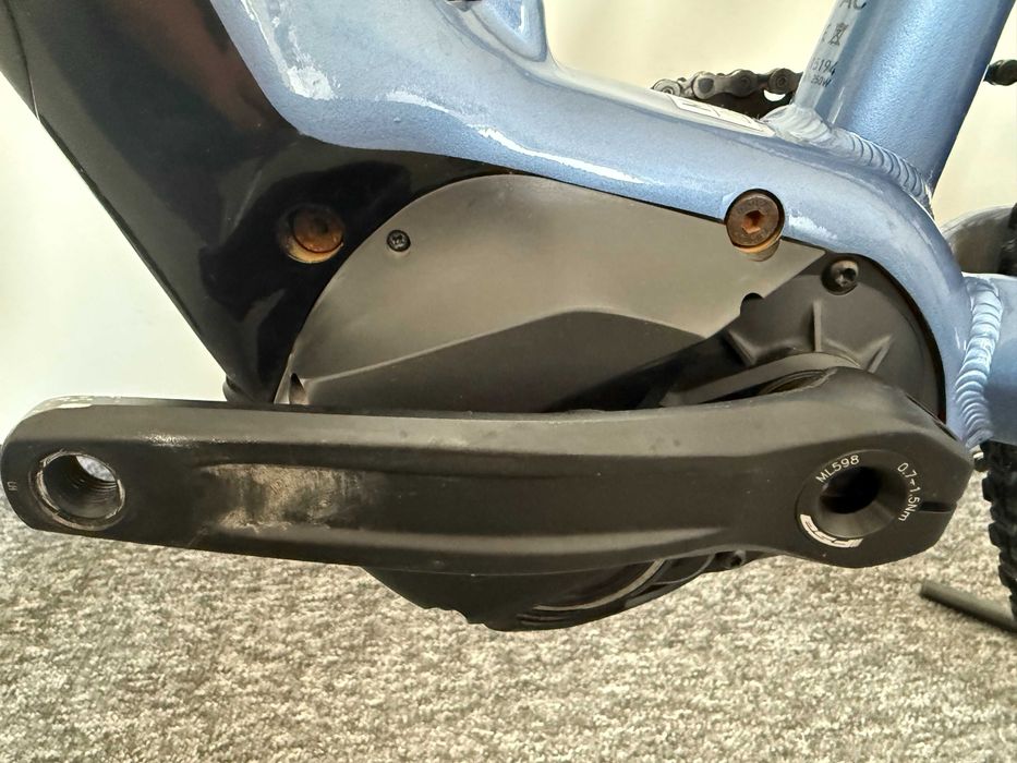 Rower elektryczny KROSS LEVEL BOOST 2.0 OUTLET