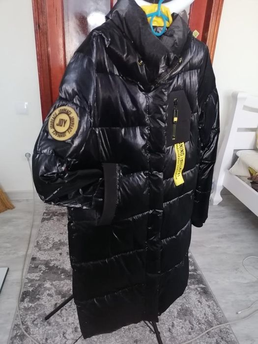 Зимове пальто на дівчину підлітка