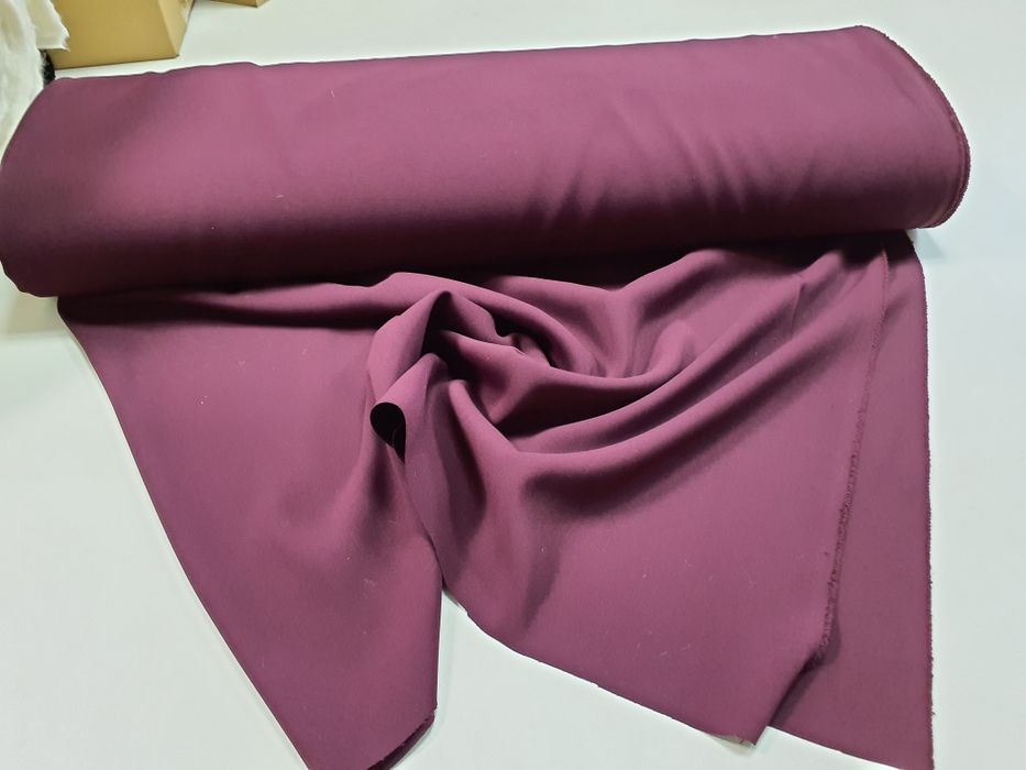 Tkanina śliwka/bordo szer.142 cm.