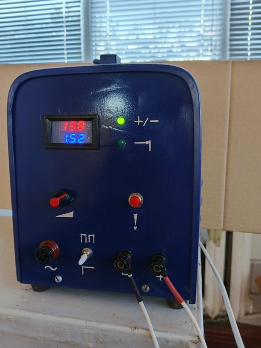 Зарядное устройство для автомобиля 12v