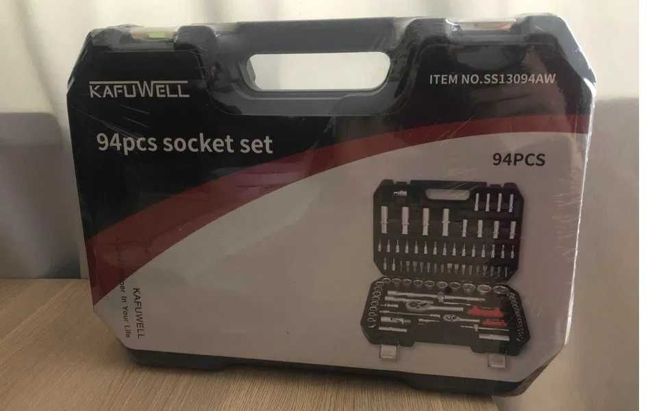 Zestaw Kluczy Nasadowych 94 el Klucze Nasadowe Walizka Narzędziowa