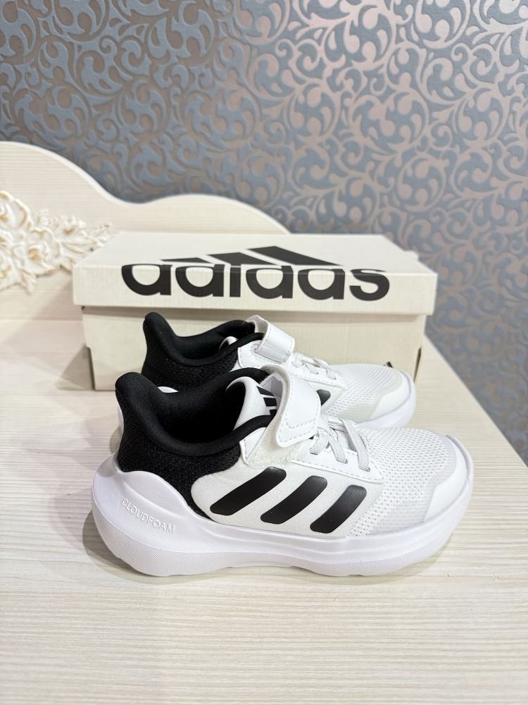 Adidas текстильні розміри 28-35