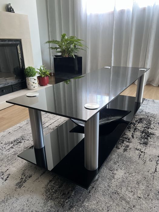 Mesa de vidro preta