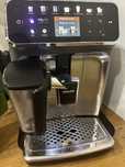 Ekspres ciśnieniowy Philips Lattego seria 5400