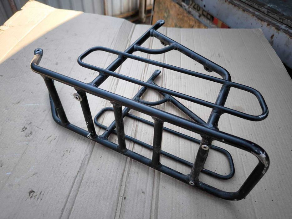 Алюминиевые багажники для велосипеда.