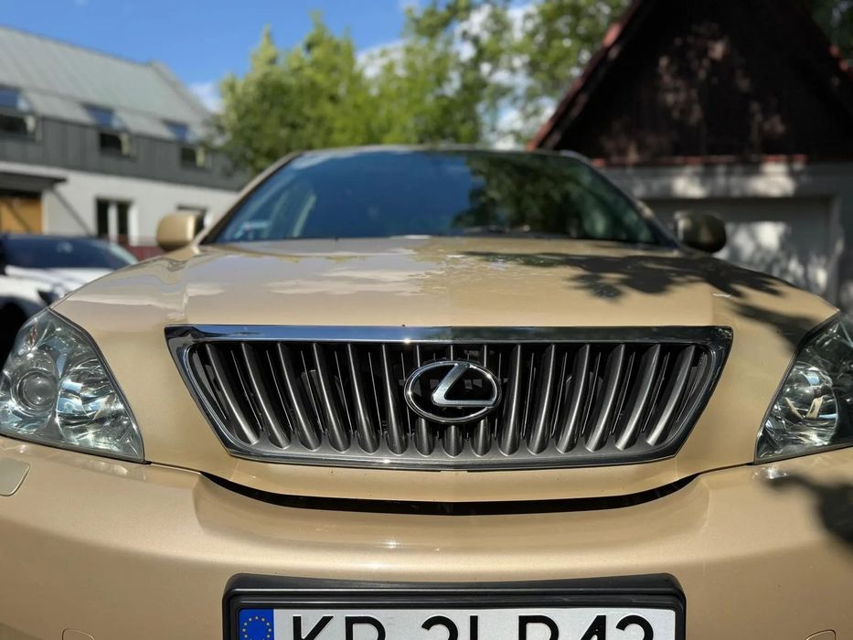 Lexus RX Złoty, a skromny - Lexus w gazie:)