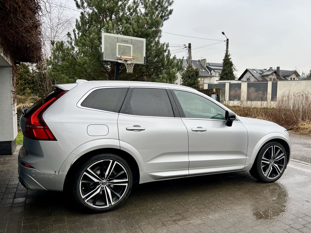 Sprzedam Volvo XC 60 T5 AWD R-Design