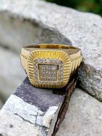 Sygnet/ pierścionek z cyrkoniami, nowoczesny wzór pr. złota  585