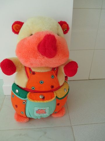 Peluche Alegre e Fôfo