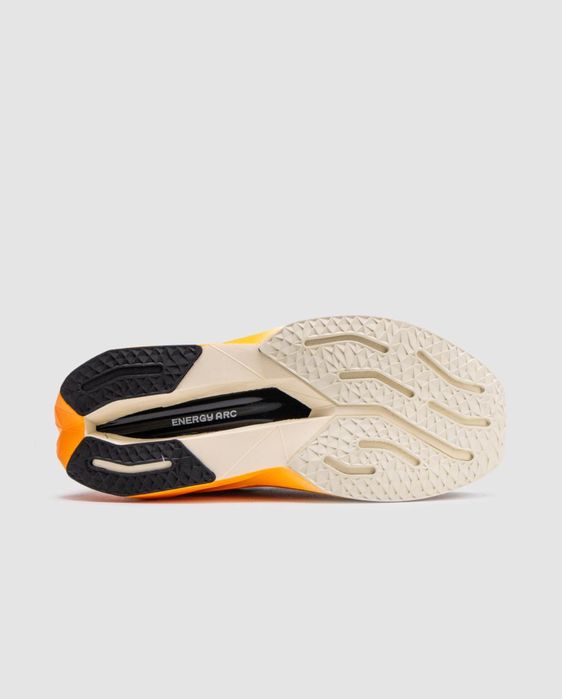 Кросівки New Balance FuelCell Supercomp Elite V4 White/Orange (41-45)