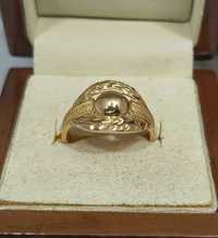 Złoty ciekawy pierścień pierścionek waga 2,73 g pr. 585