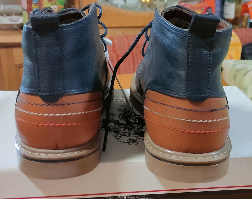 Продам мокасины(43) та черевики(42)U.S.Polo