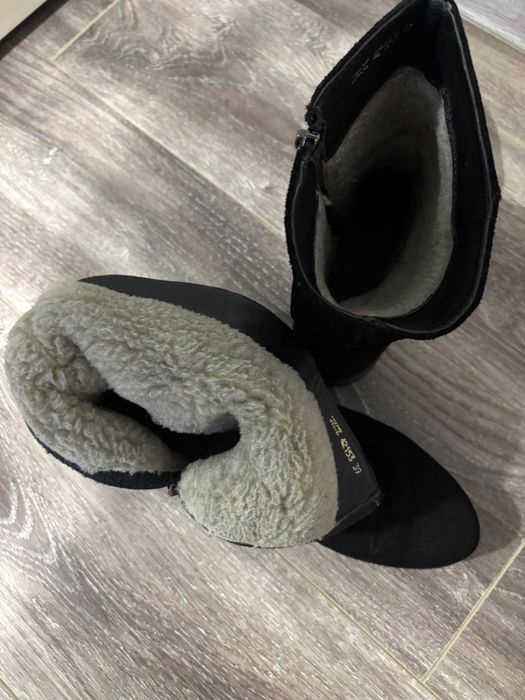 Чоботи з натуральної замші