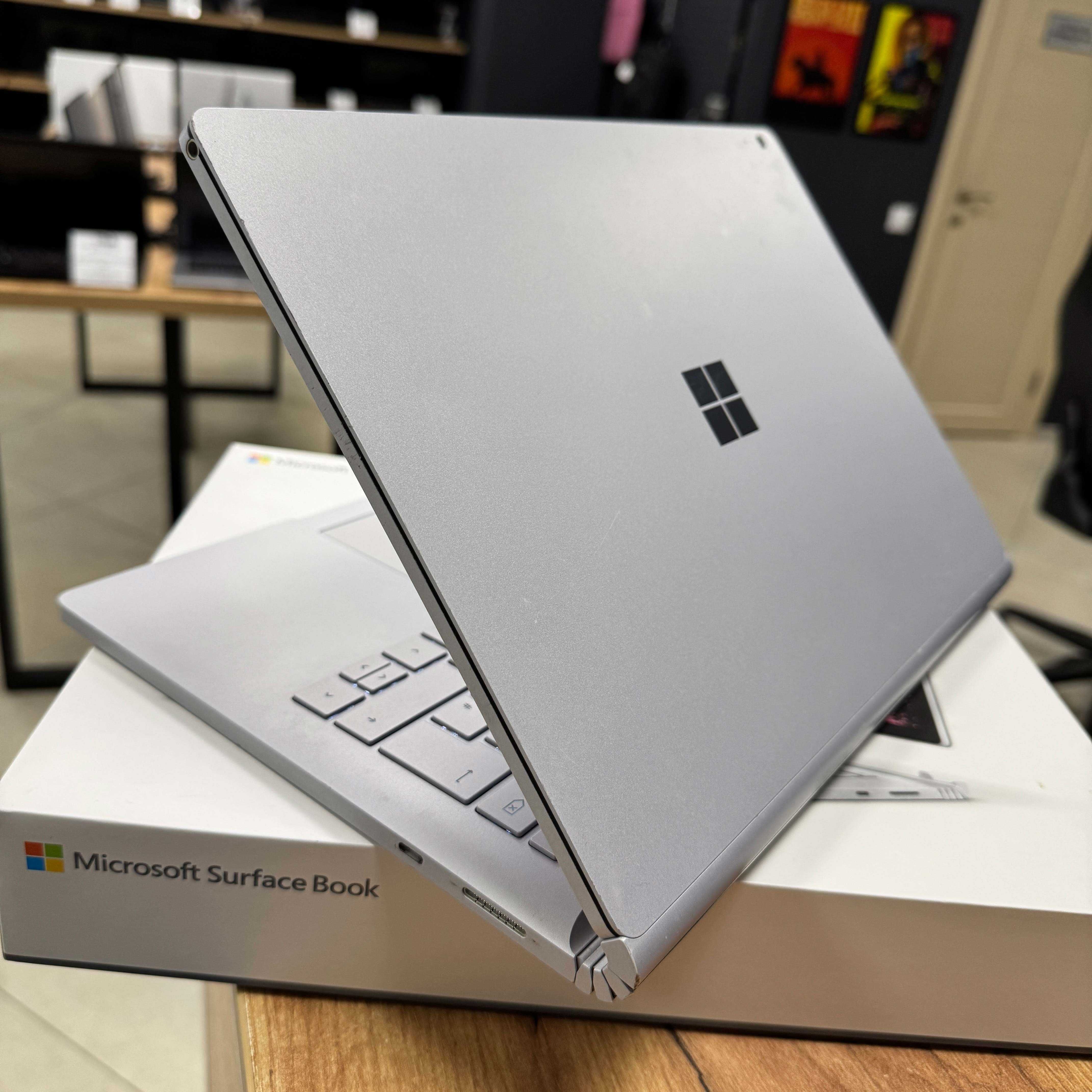 Ігровий 2в1 Microsoft Surface 2 - 3K сенсорний/i7 8650U/GTX 1050 2 GB