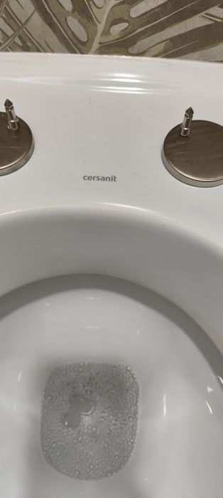 Продам підвісний унітаз Cersanit