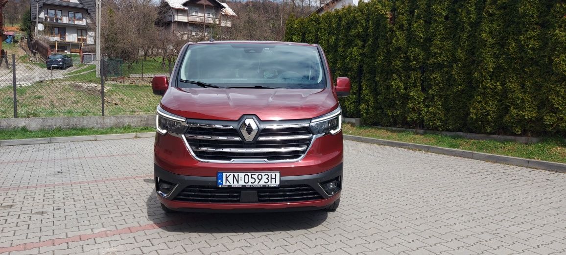 Przewóz osób nowy 2023 Renault Trafic Long 9 osobowy FAKTURA VAT