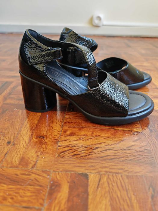 Ecco sapato preto