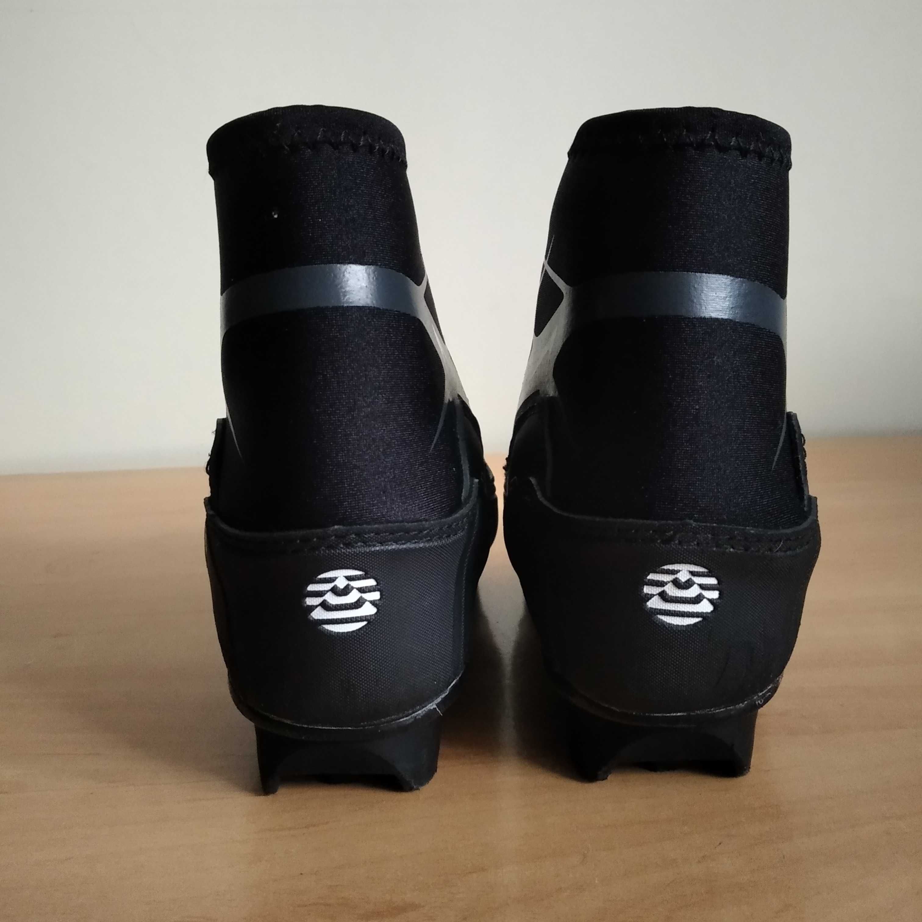 Dziecięce  buty narciarskie biegowe ALPINA T10 JR NNN roz.eu-28