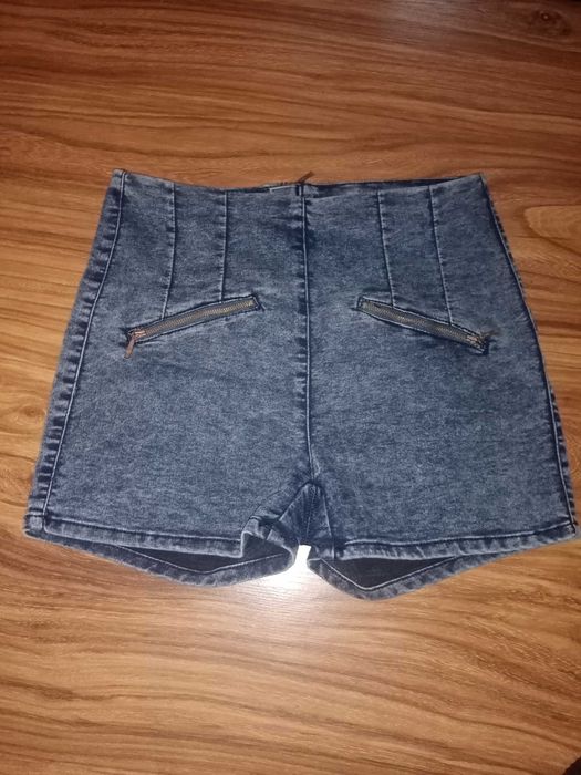 Spodenki jeansowe damskie
