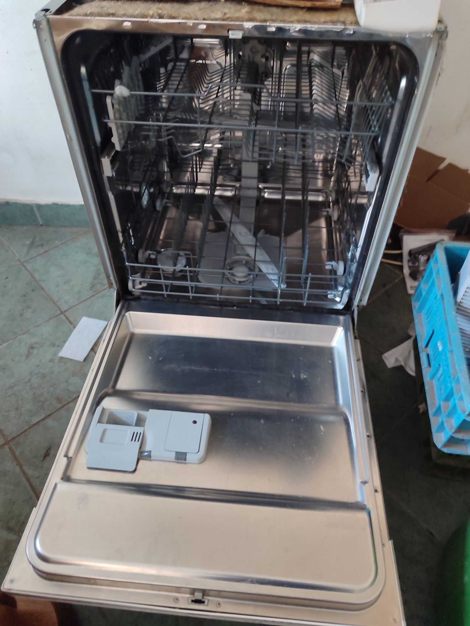 Zmywarka do zabudowy Whirlpool 60cm sprawna 100%