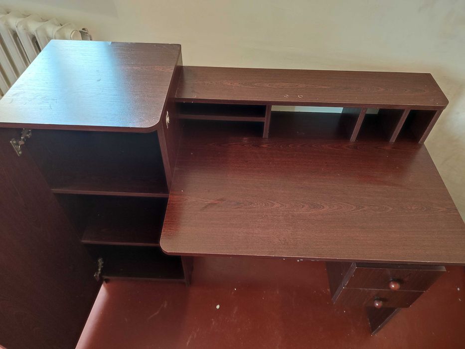 Стіл учнівський/ шафа для речей