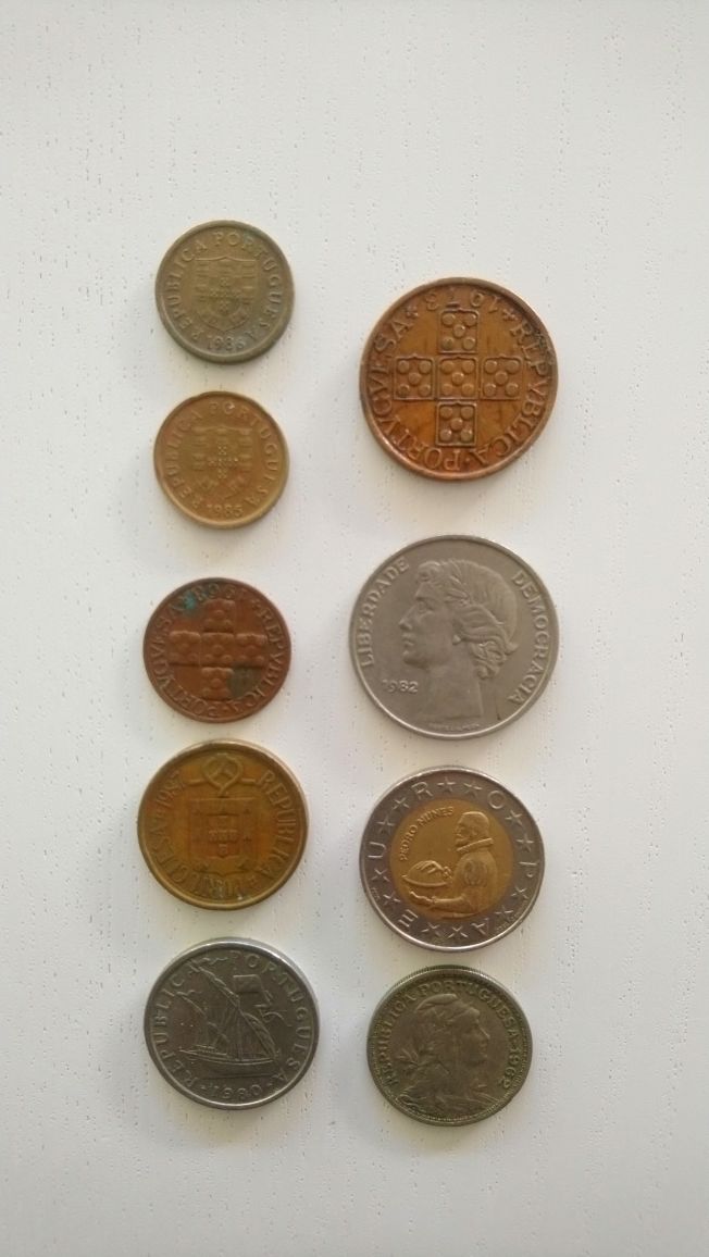 Moedas em Escudos