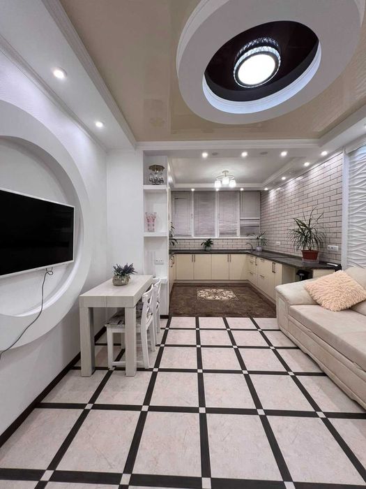 Продажа 1- комнатной в ЖМ Радужный. Качественный ремонт.