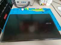 Laptop Acer E1 V5WE2