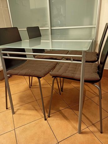 Stół + 4 krzesła Ikea