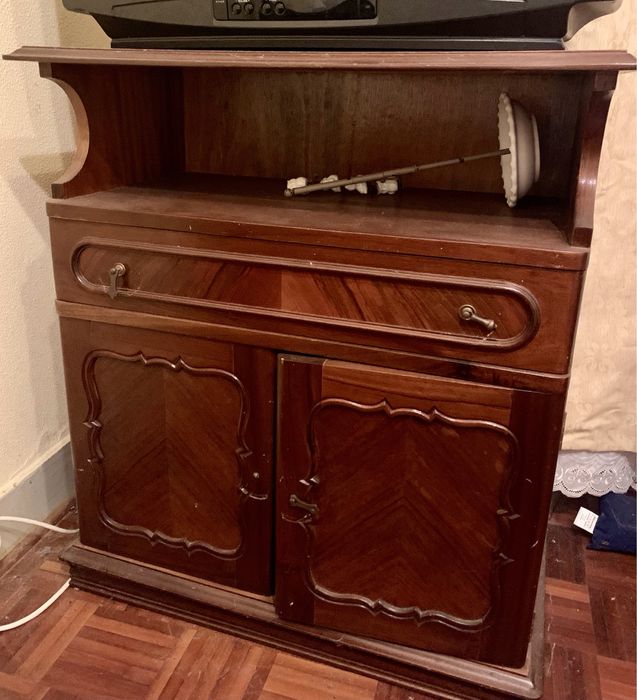 Movel de TV em madeira