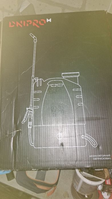Оприскувач Днипро-м на 16 літрів