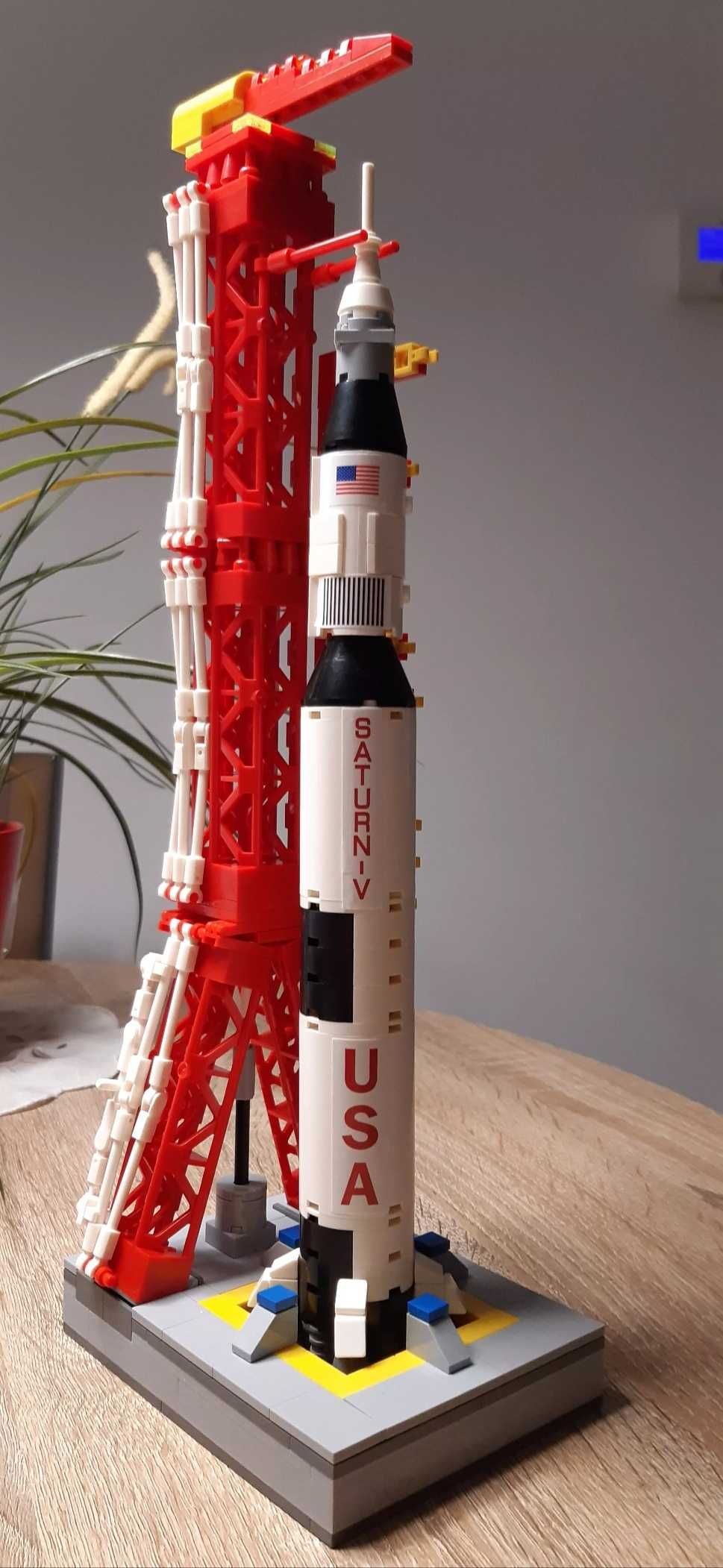 Lego foguetão Apolo Saturn V NASA