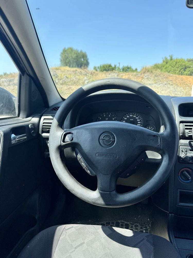 Opel astra caravan 1.4 16V