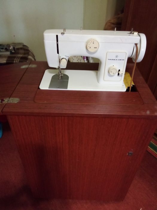 Швейна машинка, вживана, Чайка, не працювала 10 років, в хорошому стан