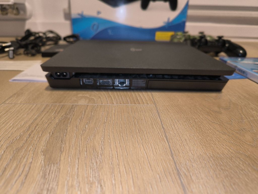 Sony PlayStation 4 500gb ps4 FIFA 19 2 pady zewnętrzny dysk
