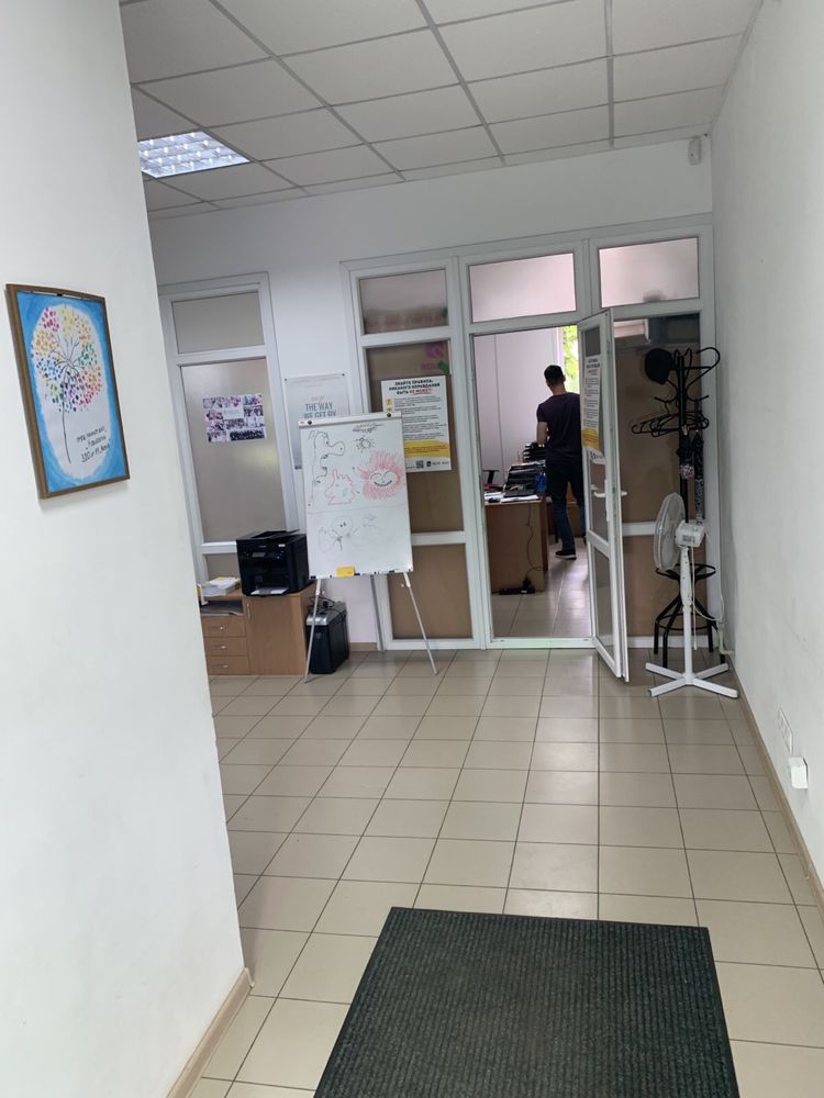 01.08 Аренда 117 м2  ОФИС, магазин на два входа в центре