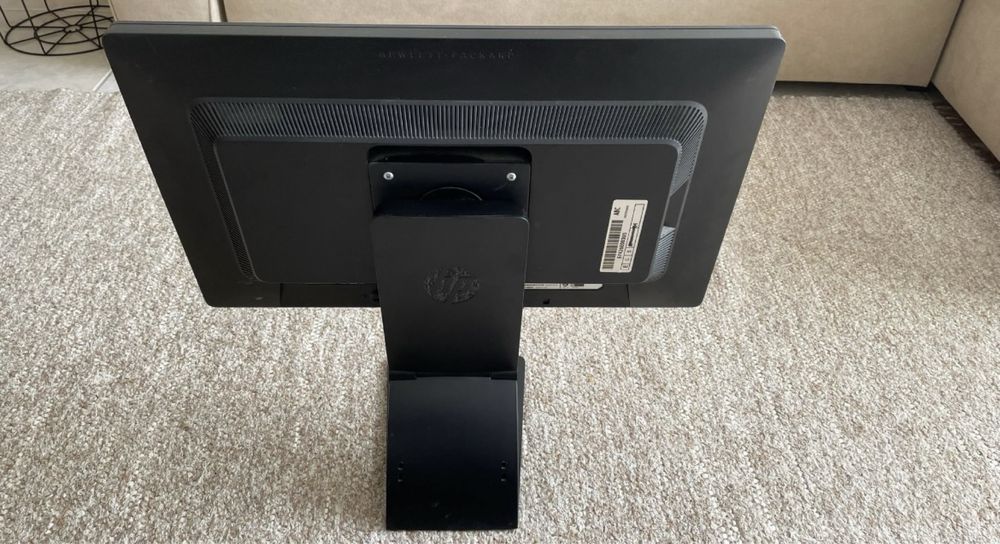 HP EliteDisplay E221C